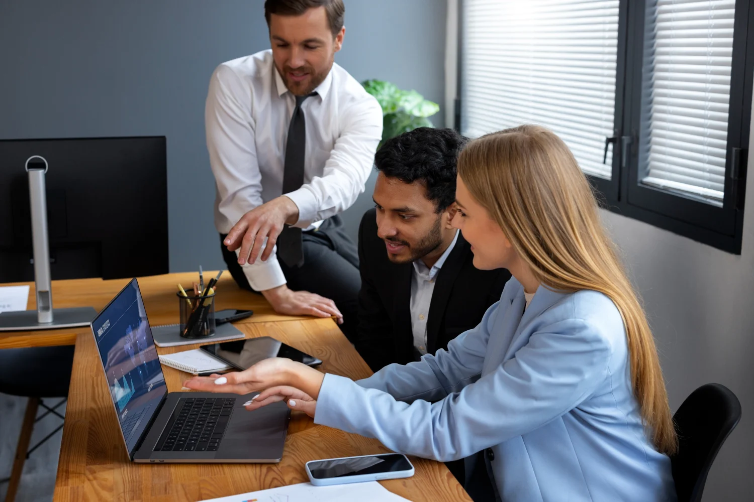 Smart business move with accounting outsourcing Smart business move with accounting outsourcing